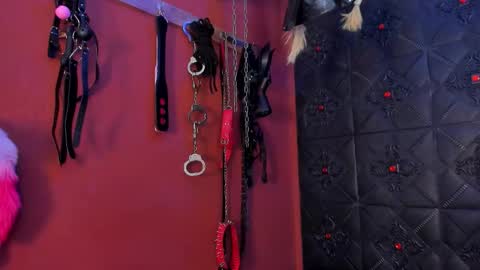  Annavi  online show from December 15, 7:40 pm