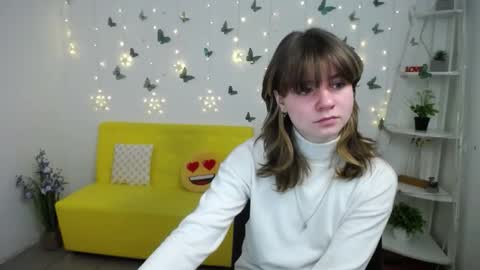 Snapshot of annawestt chatting on February 25, 6:23 am Anna online show from February 25, 6:23 am