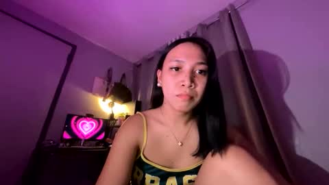 Snapshot of anne_chanelx chatting on May 10, 8:08 am anne_chanelx online show from May 10, 8:08 am