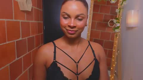 Snapshot of anne_rachel chatting on January 15, 12:19 am anne_rachel online show from January 15, 12:19 am