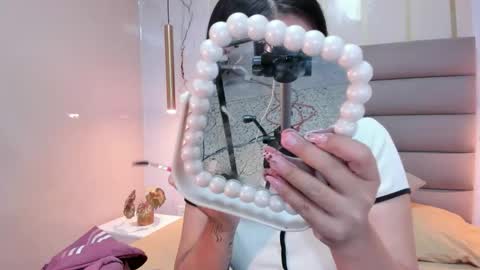 Anne online show from October 18, 3:31 am