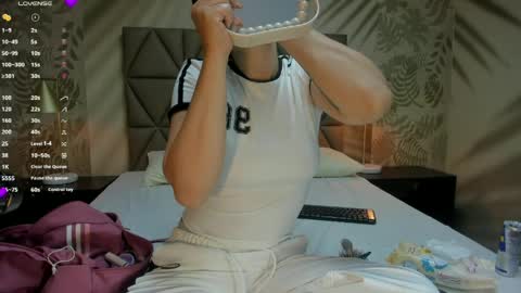 Anne online show from March 29, 3:06 am