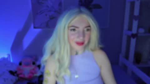 Snapshot of annetenet chatting on December 15, 6:29 am Annet online show from December 15, 6:29 am