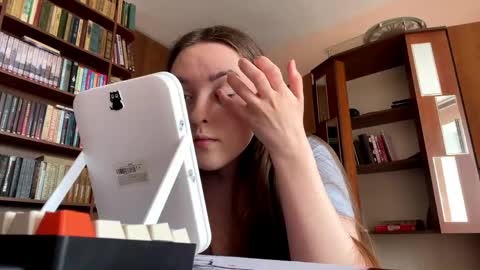 Snapshot of annettavictoria chatting on May 30, 12:13 pm Aria online show from May 30, 12:13 pm