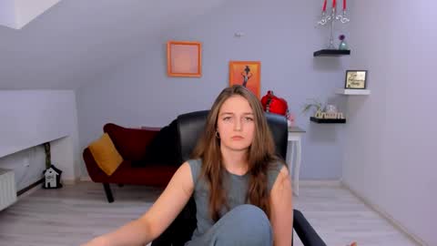 annewilsonn online show from February 26, 3:55 pm