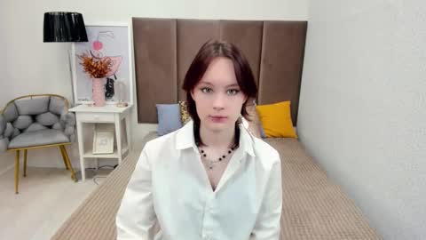 Anni online show from November 27, 9:44 am