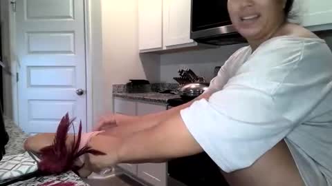 Annie23mal online show from November 20, 1:44 pm