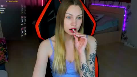 Annie online show from May 10, 4:06 am