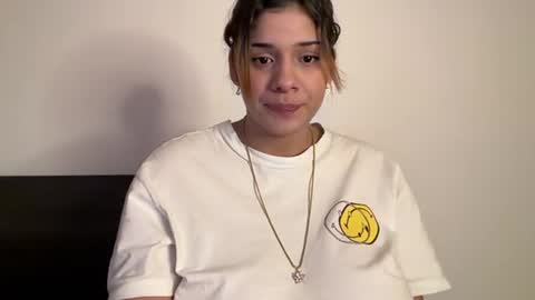 Snapshot of annie_cattie chatting on July 15, 1:55 am Anniecattie online show from July 15, 1:55 am