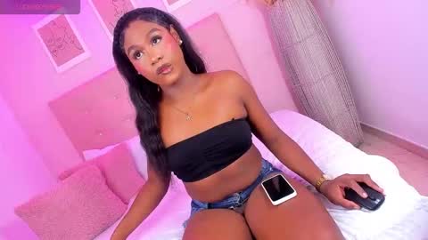 annie_dolce_ online show from November 15, 10:48 pm