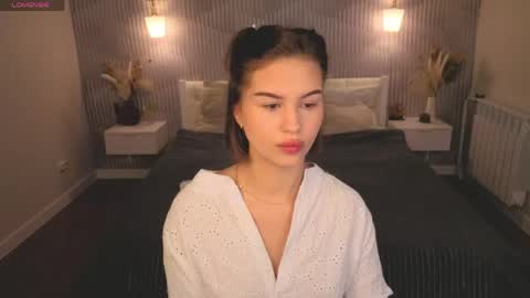 Snapshot of annie_kitss chatting on May 21, 1:12 am annie kitss online show from May 21, 1:12 am