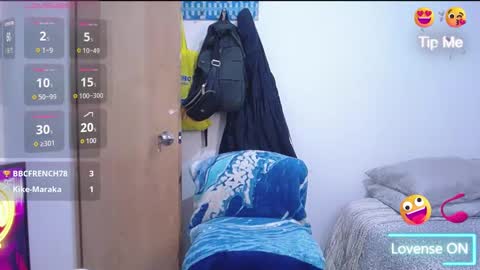 Snapshot of annie_rosse1017 chatting on September 18, 2:02 am annie_rosse1017 online show from September 18, 2:02 am