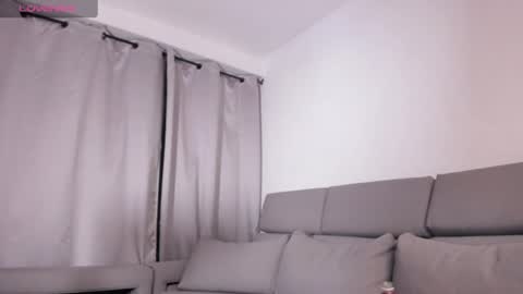 annie_rosse1017 online show from July 2, 3:23 am