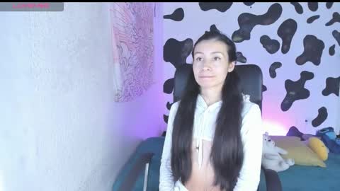 Annie  online show from December 16, 9:20 pm