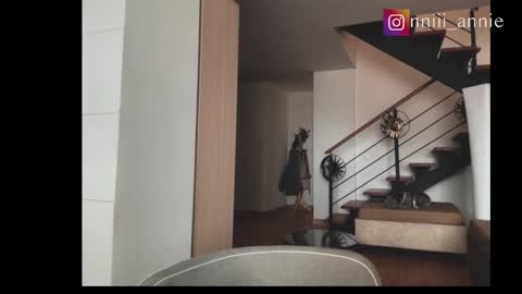 Snapshot of annie_snow_ chatting on October 15, 6:41 pm JEANNE no olvides seguirme dont forget follow me uu online show from October 15, 6:41 pm
