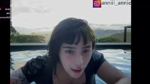 JEANNE no olvides seguirme dont forget follow me  uu online show from June 25, 10:36 pm
