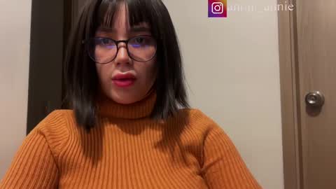 JEANNE no olvides seguirme dont forget follow me  uu online show from July 7, 11:53 pm