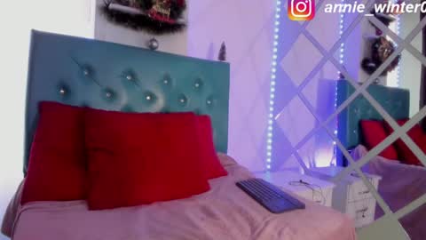 Annie online show from January 2, 9:28 pm