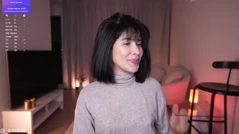 Snapshot of anniehillofficial_ chatting on February 19, 9:03 pm anniehillofficial_ online show from February 19, 9:03 pm