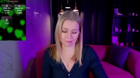 Annie online show from December 4, 5:49 am