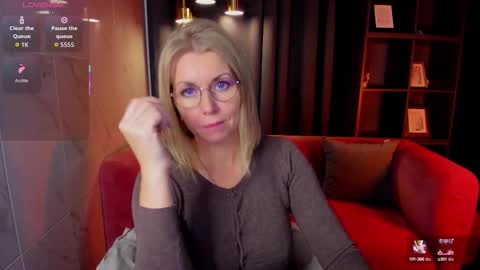 Annie online show from September 26, 5:44 am