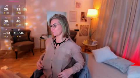 Annie online show from February 26, 6:45 am