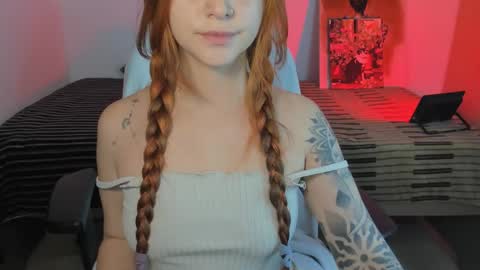 Annie online show from February 18, 1:56 am
