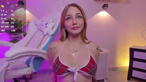 Snapshot of anniita_ chatting on February 4, 3:45 am VIVIANNA online show from February 4, 3:45 am