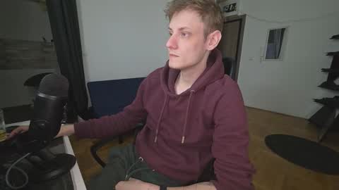    online show from November 21, 2:05 pm