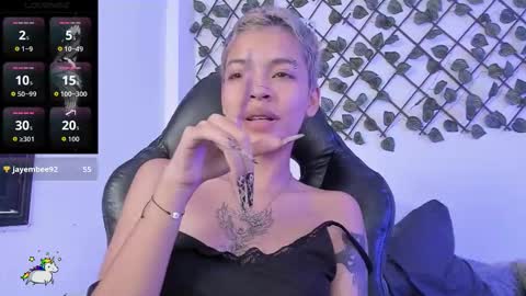 Anny online show from December 13, 8:04 pm