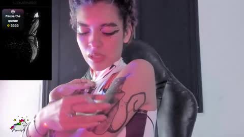 Anny online show from February 4, 9:53 pm