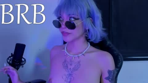 Snapshot of anny_kiitty_ chatting on May 3, 3:23 am Anny online show from May 3, 3:23 am