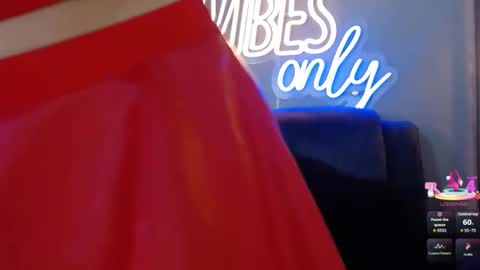 anny_loves online show from February 10, 6:12 pm