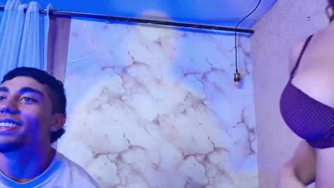 annyeli_bigtits online show from February 9, 1:42 am