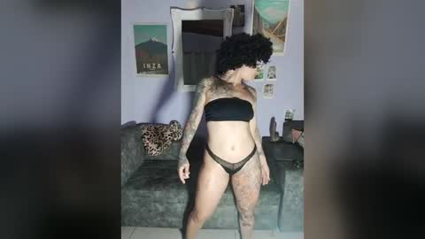 Snapshot of annyfit_ chatting on July 4, 12:39 am anny online show from July 4, 12:39 am