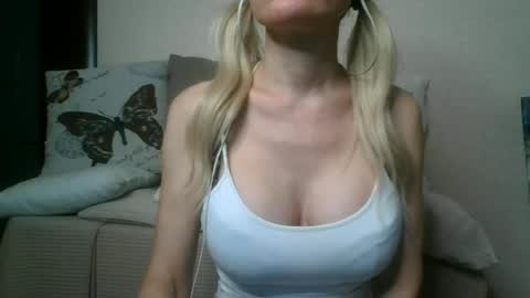 annypat online show from June 20, 1:41 am