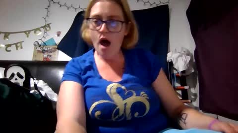 Snapshot of anonolawless chatting on April 11, 12:48 am anonolawless online show from April 11, 12:48 am