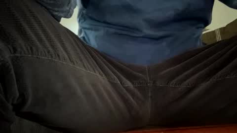 Snapshot of anonomousloser chatting on February 27, 1:11 pm anonomousloser online show from February 27, 1:11 pm