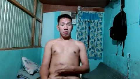 anonymous19982611 online show from July 6, 5:48 pm
