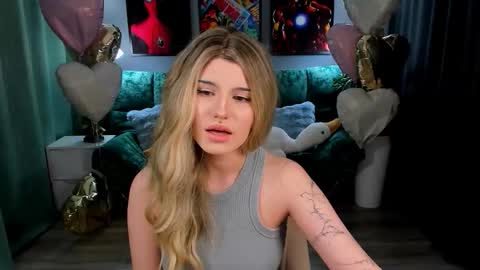 Anora online show from February 27, 7:14 pm