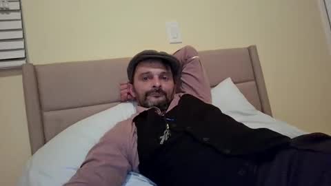 Snapshot of ansreramso chatting on October 1, 12:27 am Lower chakra online show from October 1, 12:27 am