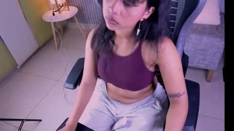anthonela19_ online show from February 17, 4:31 am