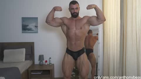 Snapshot of anthony_beau_ chatting on September 28, 10:53 am anthony beau online show from September 28, 10:53 am