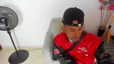       online show from February 4, 1:00 am