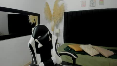       online show from May 17, 12:19 am