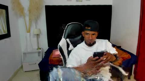       online show from May 23, 1:33 am