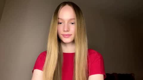 Snapshot of antionettepulgarin chatting on February 13, 3:19 pm Viktoria online show from February 13, 3:19 pm