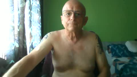 Snapshot of antmatt2025 chatting on July 10, 4:20 pm antmatt2025 online show from July 10, 4:20 pm