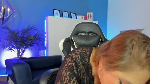Snapshot of anto_thompson chatting on June 5, 8:03 pm Antonella online show from June 5, 8:03 pm