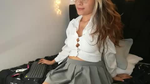 Anto online show from June 5, 6:57 pm